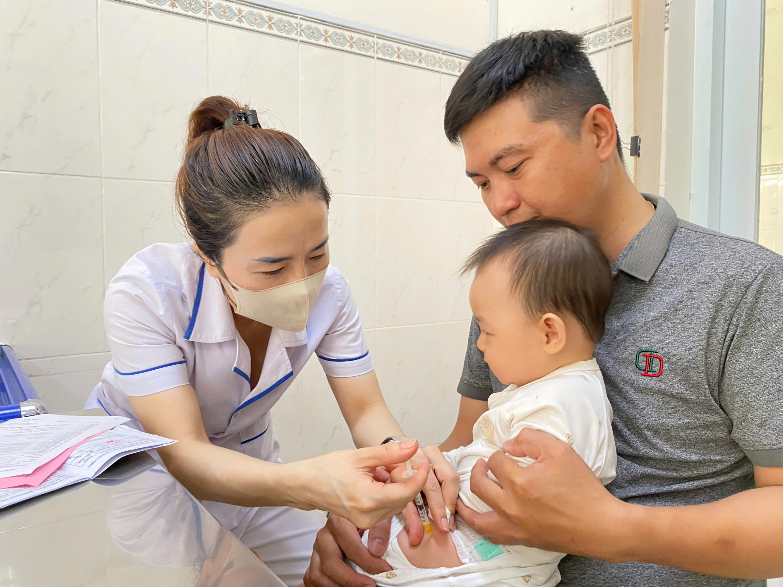 Vắc xin – “lá chắn” giúp trẻ có khởi đầu khỏe mạnh