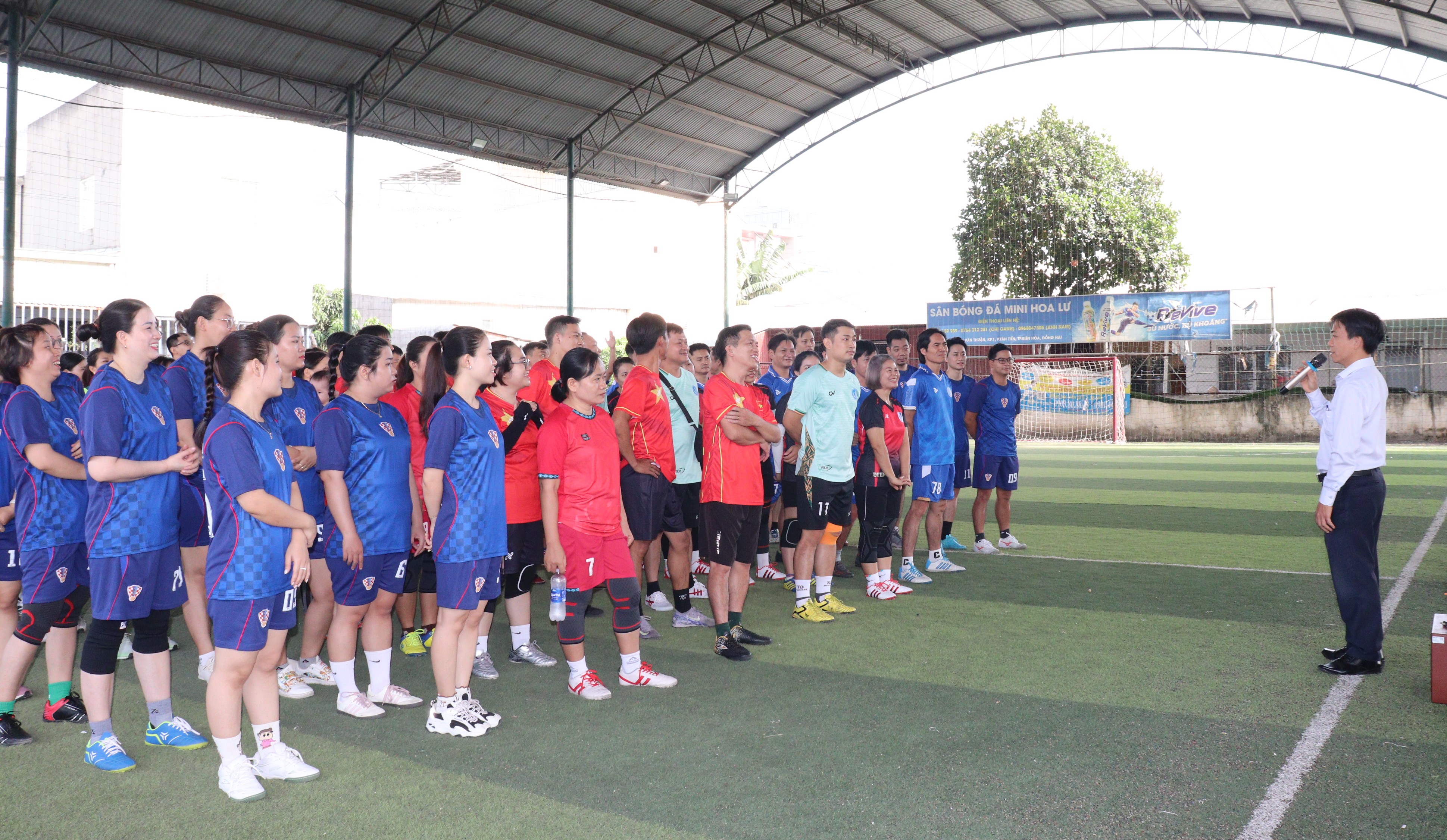 Sôi nổi giải bóng đá nam, nữ CDC Đồng Nai