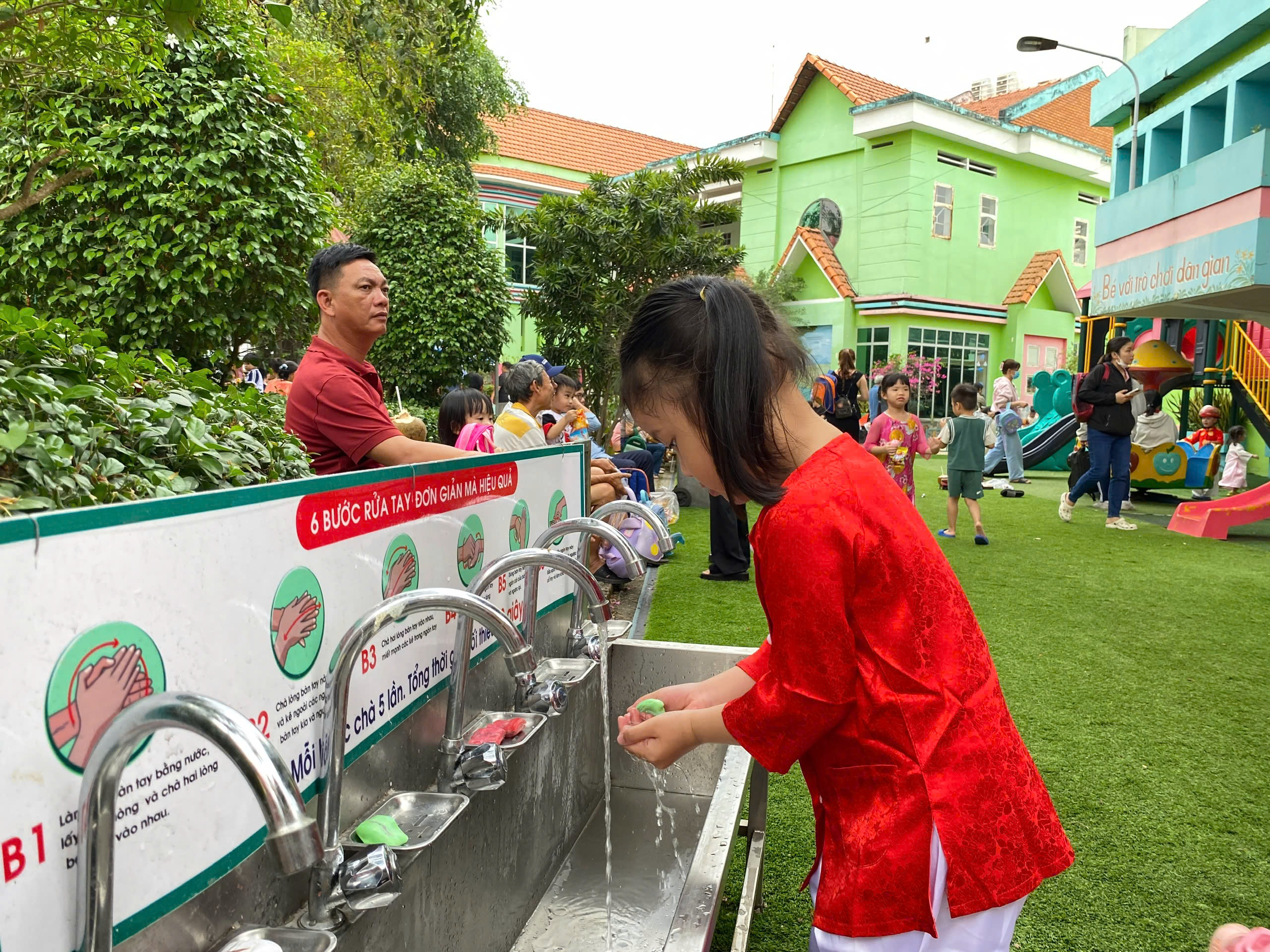 Bệnh do vi rút Adeno và khuyến cáo phòng, chống bệnh đau mắt đỏ